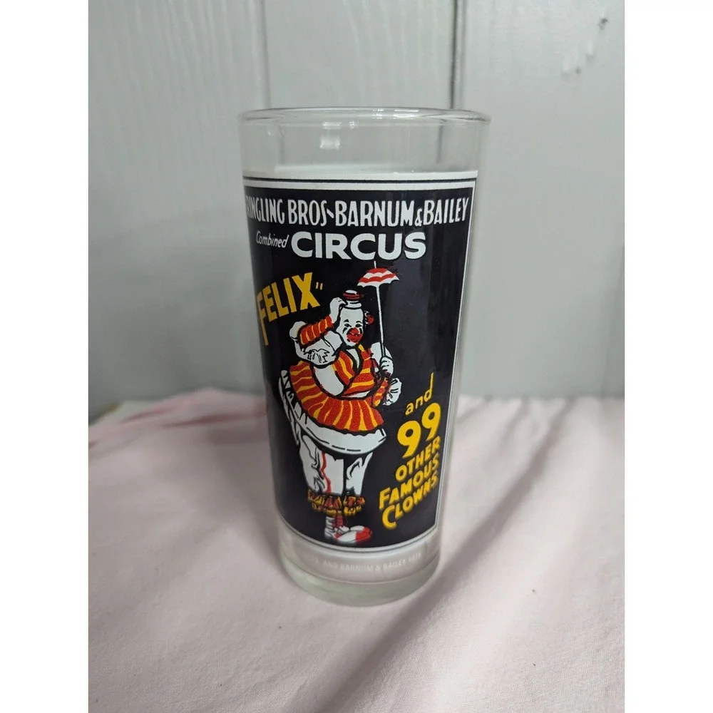 1975 Ringling bros and Barnum & Bailey circus Pepsi drinking glass‎ Felix Clown